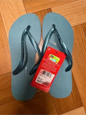 NWT Havaianas Blue Flip Flops - Mineral Blue